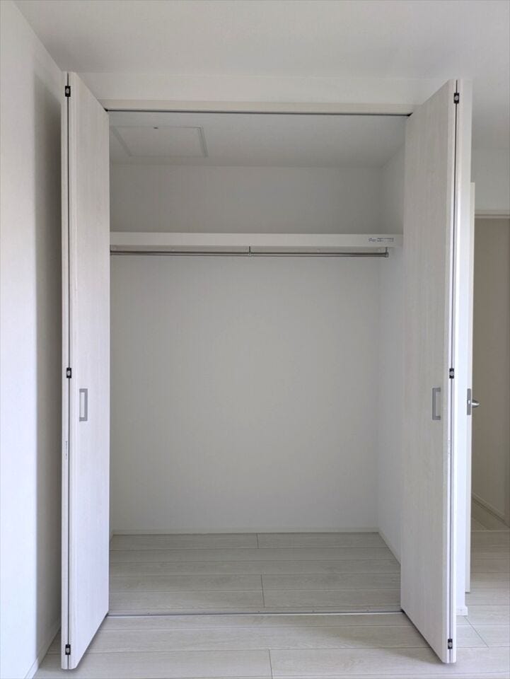 全居室収納あり!
荷物が多くても困りません。