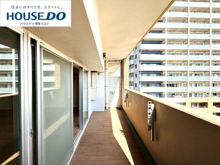 【あたたかな陽ざし】晴れた日にはお洗濯物もしっかり乾きそうです。