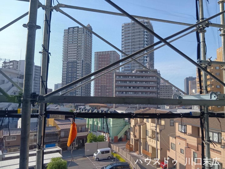 開放感のあるアーバンビューが広がる景色。周辺の街並みやビル群を望み、変わりゆく都市の表情を日常の背景としてお楽しみいただけます。
※大規模修繕工事中