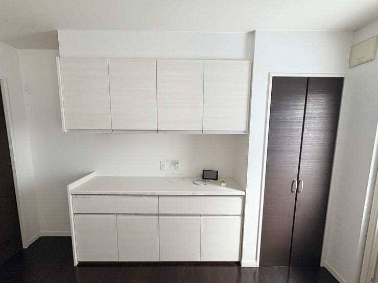 室内(2026年1月)撮影
◎現地案内予約受付中!◎
キッチンは収納スペースたっぷり!小物から鍋類まで大小問わず、すっきり収納ができます。