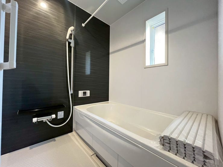 浴室乾燥機付きです♪