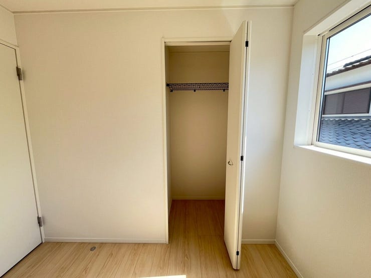 2階 洋室①収納