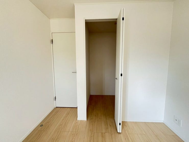 2階 洋室③ 収納