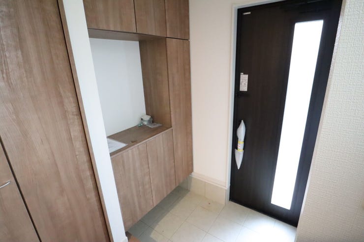 ◇玄関◇ 同仕様
シューズボックス付きの玄関♪
玄関がスッキリとお使いいただけます♪