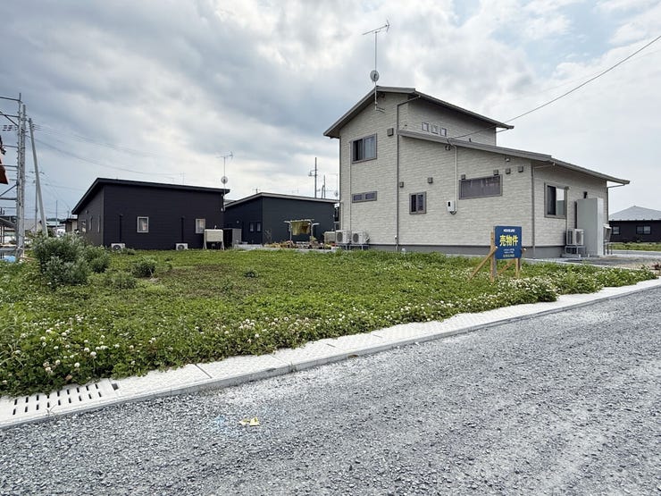 現地(2026年6月)撮影
◎建築条件無し◎
詳細は、ハウスドゥ 八戸市庁前までお気軽にお問い合わせくださいませ♪