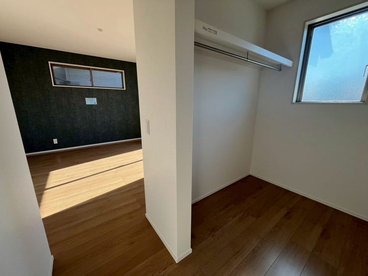 2階 洋室③ 収納