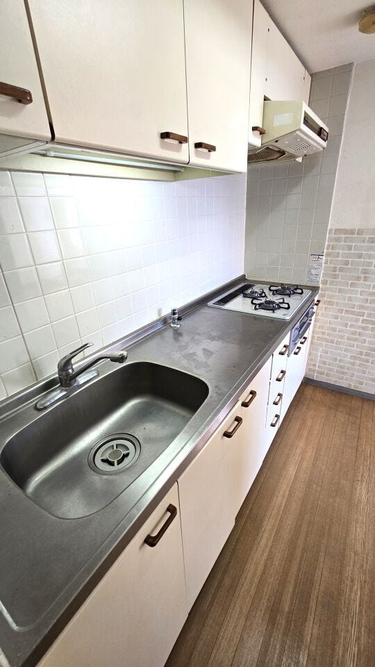 ガスコンロが綺麗なキッチン