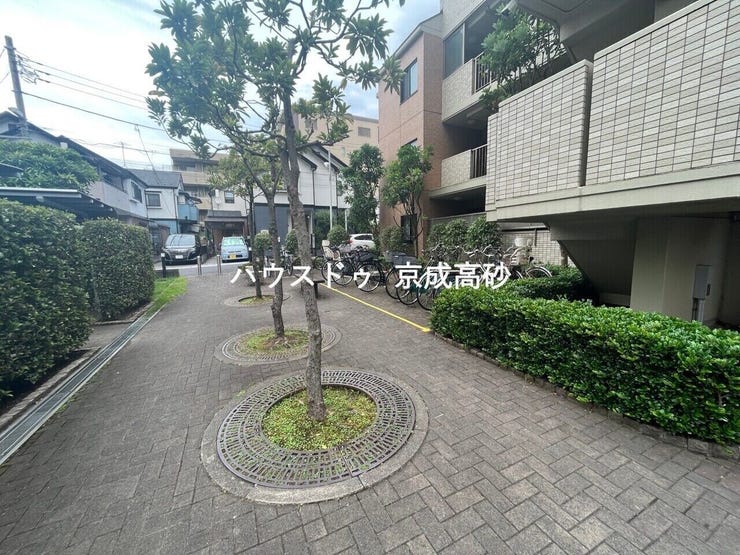 屋根なし駐輪場