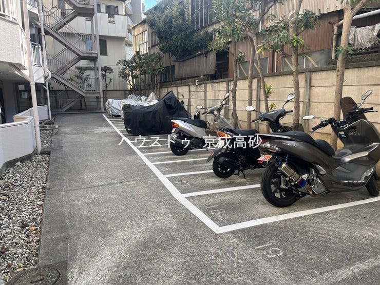 バイク置き場
