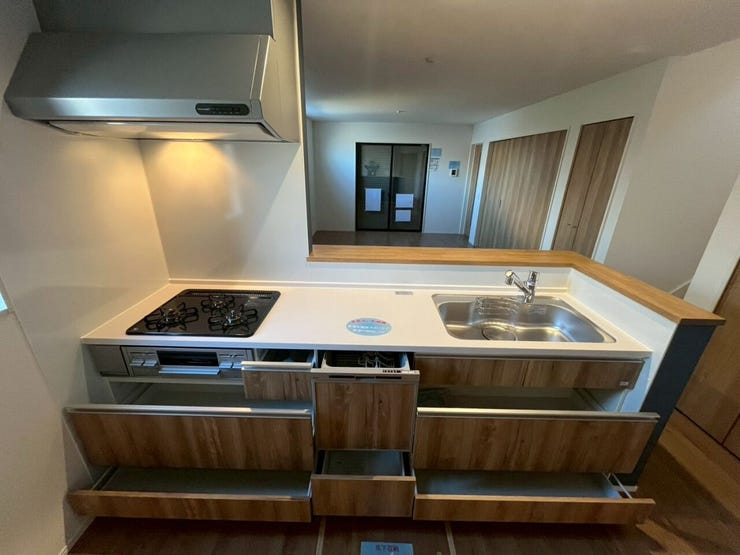 キッチン収納 正面