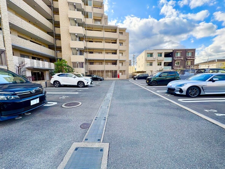 敷地内駐車場あり
※空き状況は管理会社へ要確認
