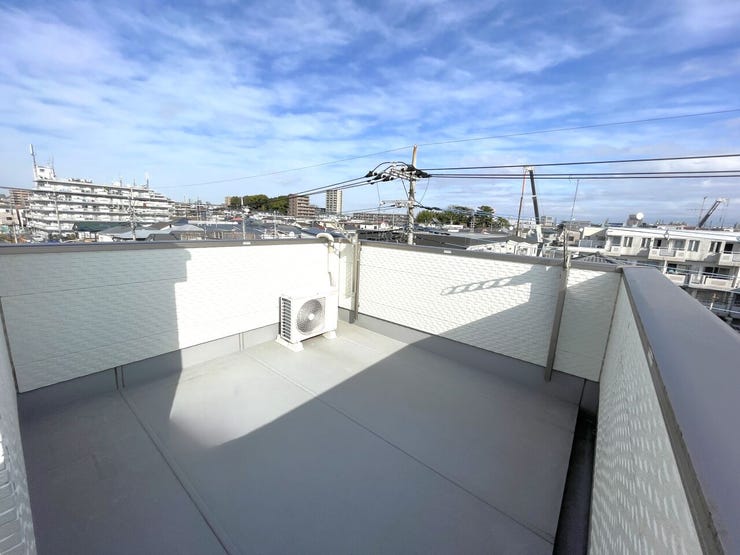 ◇屋上には開放的なルーフバルコニー付♪