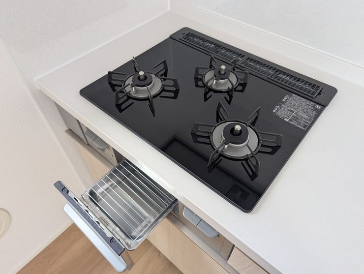 使いやすさと美しさを兼ね備えた、毎日の料理が楽しくなるキッチン空間。