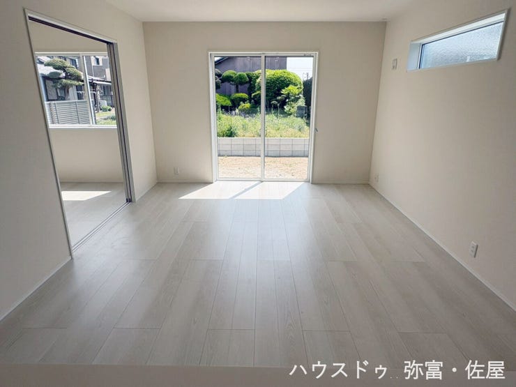 東向きのリビングはあたたかな朝日が差し込みます♪