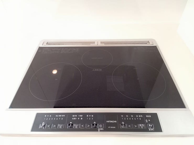 IHクッキングヒーターです。
オール電化でガス代がかからず、さらに太陽光発電システムなので経済的・安心です!