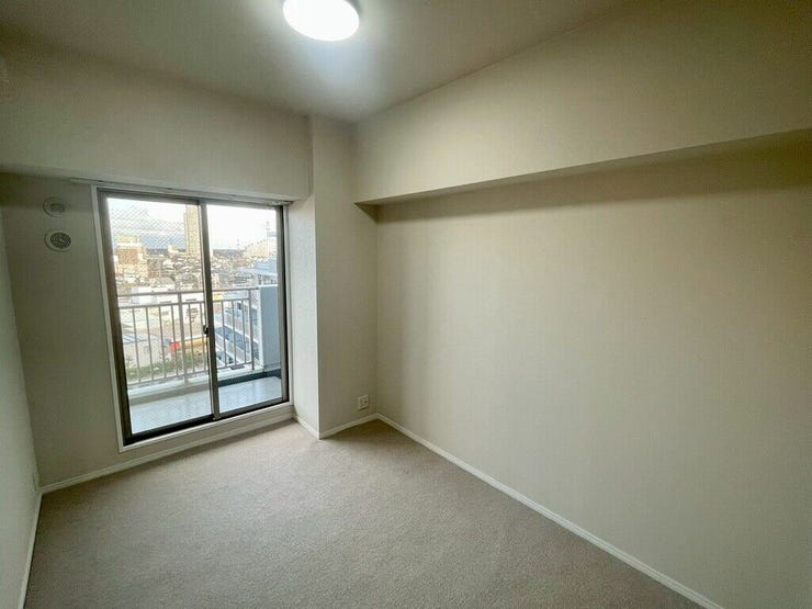 【Bedroom】主寝室や子ども部屋、在宅ワークにも使える洋室。暮らしに合わせて自由にレイアウトできます。