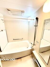 換気・暖房・ミストサウナ・乾燥機能付きの多機能浴室♪