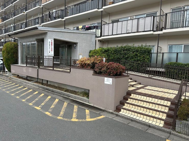 ・エントランス