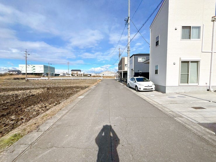 【夢のマイホーム購入、皆さん完成前に購入されています!】
後悔をしないためにもライバルの少ない完成前物件の検討をされてみてはいかがでしょうか?