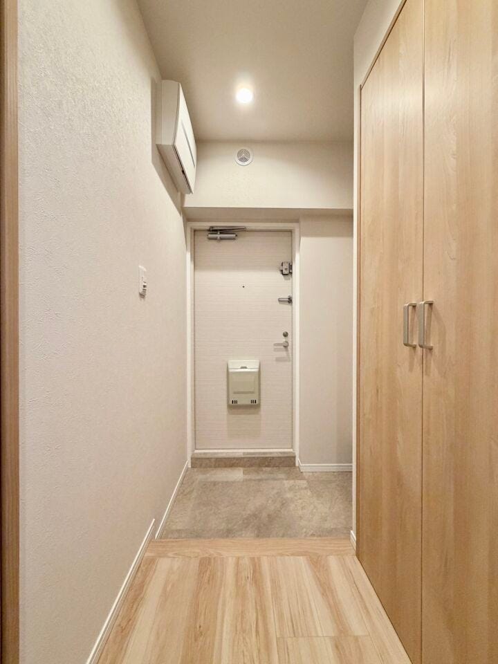 ゆとりある玄関スペースは収納もバッチリ!