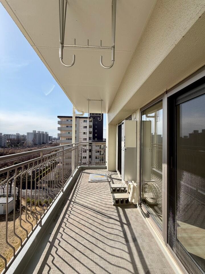 採光と通風のバランスがほどよく、晴れた日には洗濯物が良く乾きます。