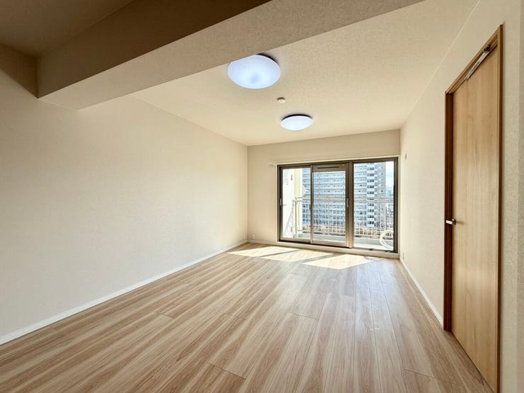 【リビング】
明るい日差しと心地よい風が舞い込むリビング♪