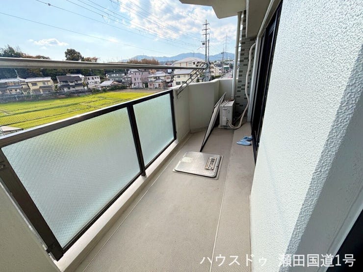 南向きの日当たり良いバルコニーです。