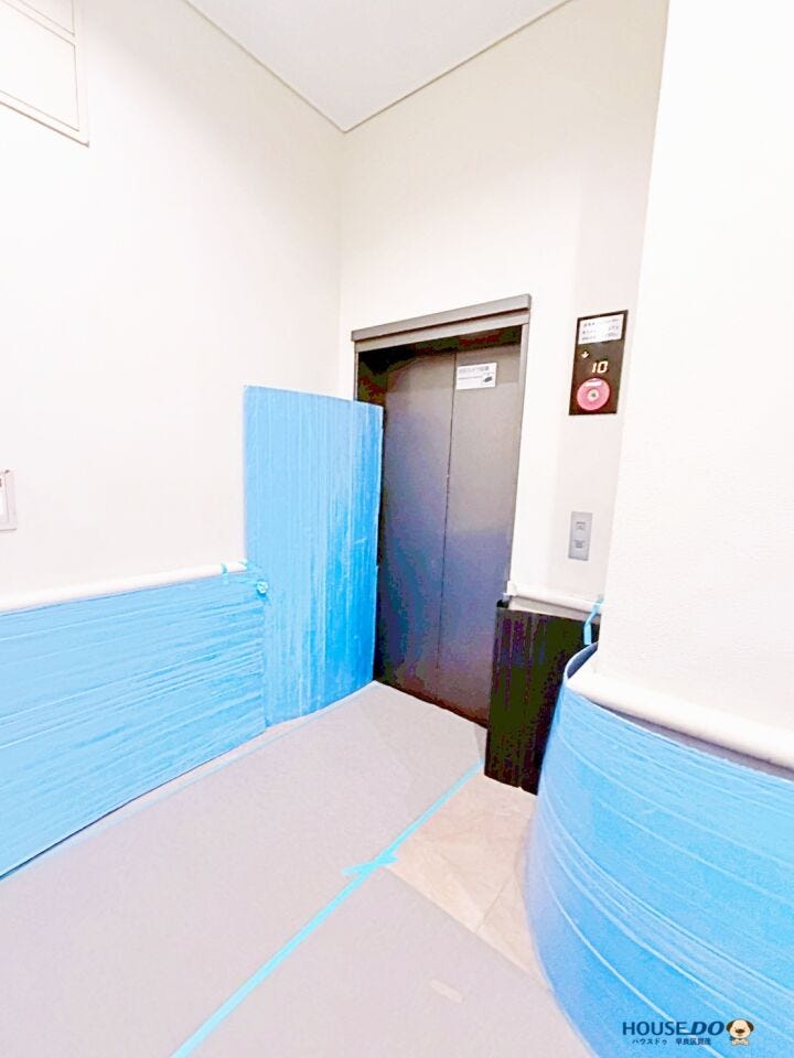 荷物用エレベーター