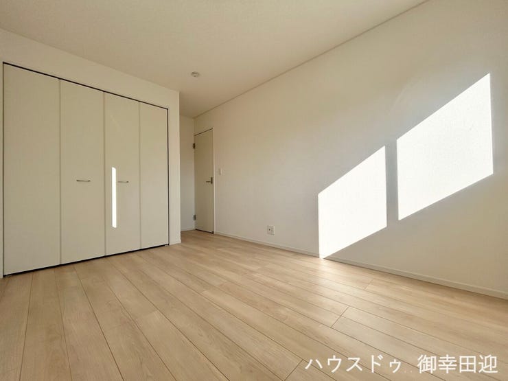 ■□■2階6.5帖洋室■□■心からリラックスできる静けさ、上質な眠りで、毎日をリセットします。明日への活力を養う空間です。