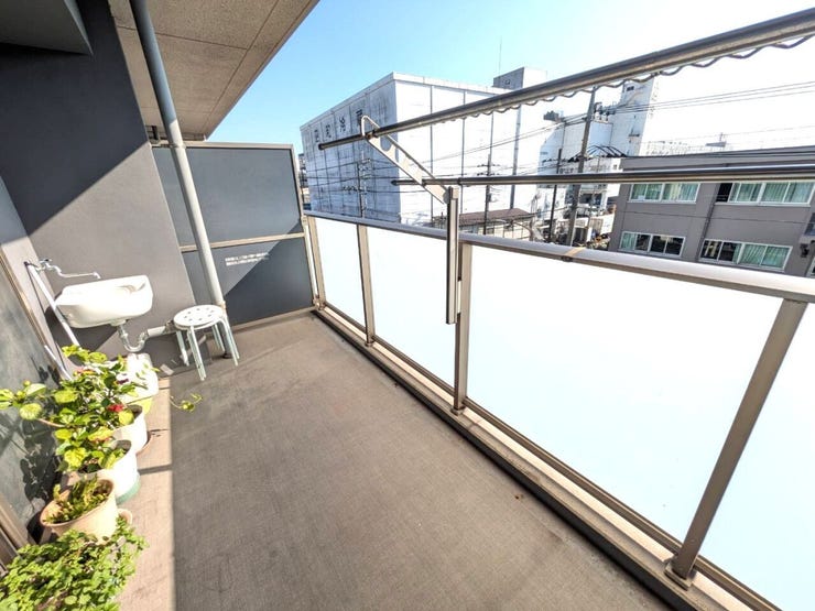 ◇南向きなので日当たり良好なバルコニー♪