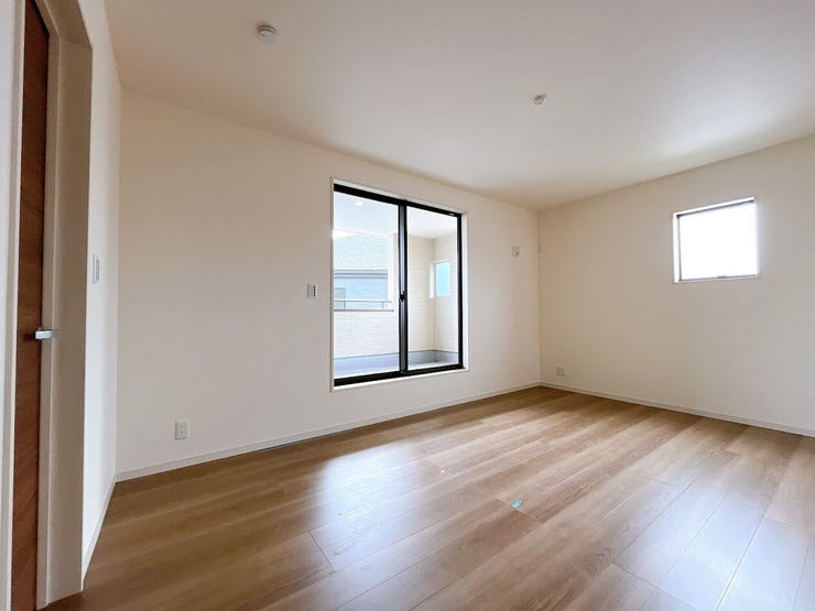 2面採光で風通しの良いお部屋です。