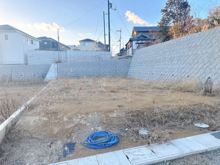 公園の多い地域です。お気に入りの家から足を少し伸ばして、お散歩などでゆったり過ごす時間も有意義です。