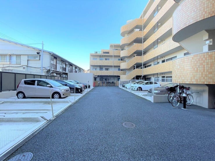 ◇敷地内に駐車場ございます♪
(※空き状況要確認)