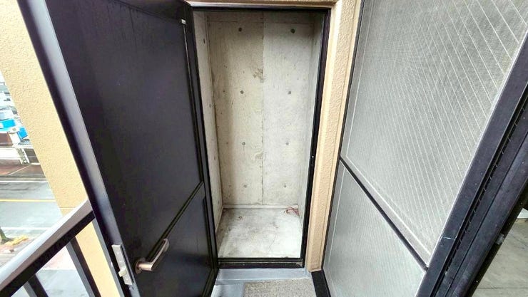 バルコニーの収納です。