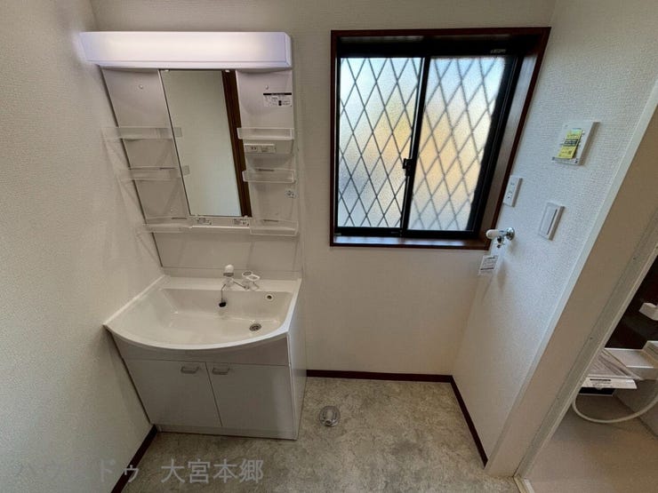 換気のための窓も設置。明るく、風通しの良い空間になっています。