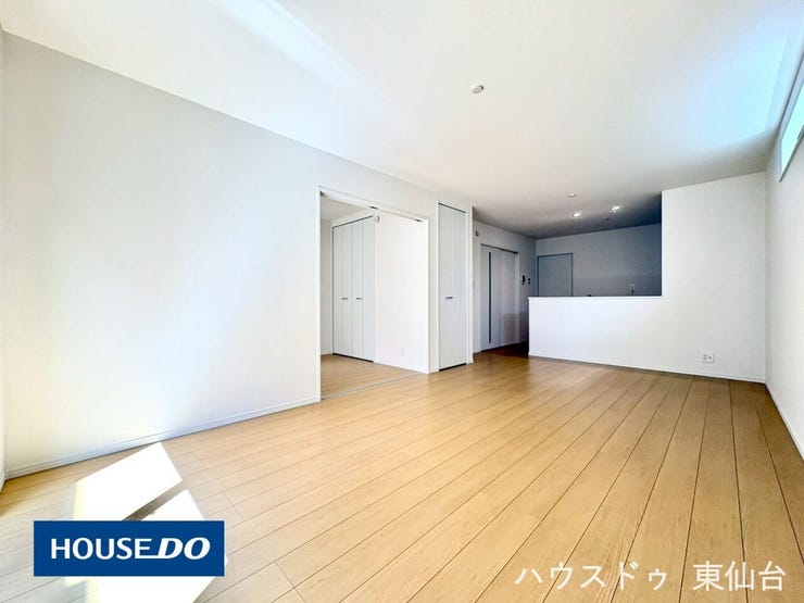 広がりのある15.5帖のLDKは家族が自然と集まるくつろぎ空間