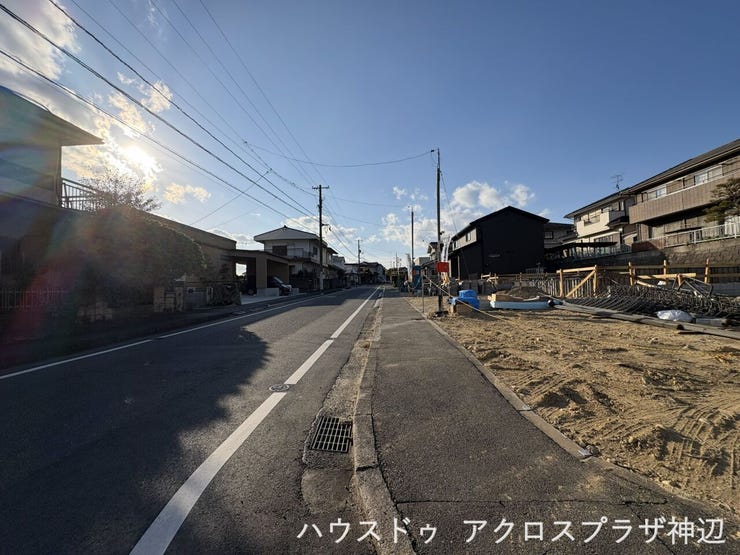 【前面道路含む現地写真】南公道6.0m東側より撮影