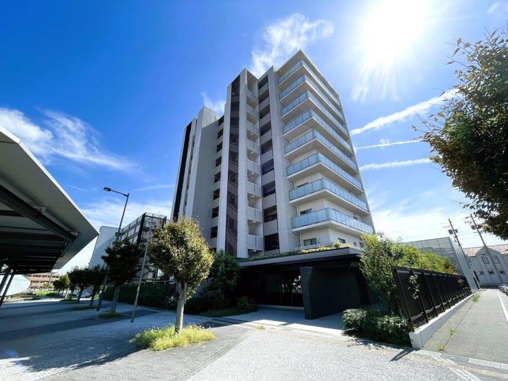 相見駅徒歩1分の駅チカ好立地。