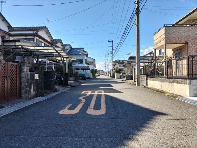 北西道路 東から西方向