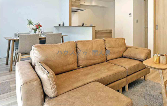 販売会社リフォーム施工例 ※家具、小物などはディスプレイ用です