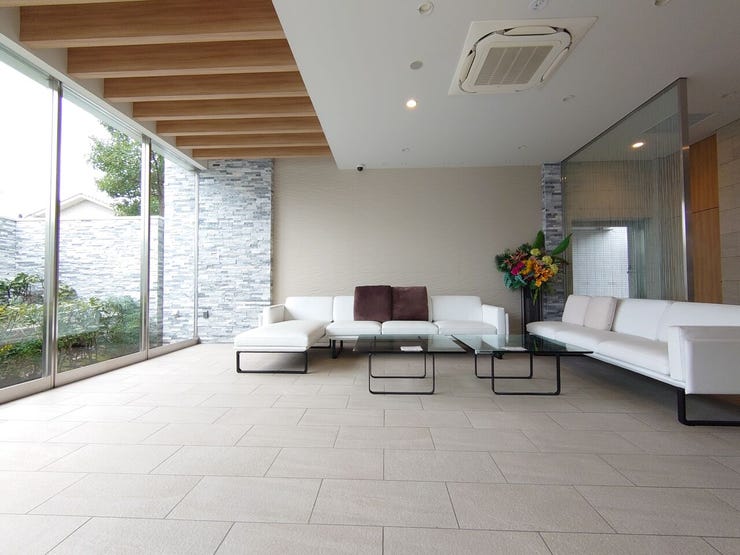 開放感ある建物共有部の居住者用専用ロビー♪