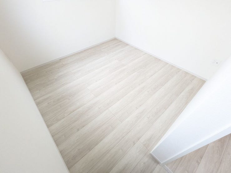 自分らしい家具で彩れる、暮らしを楽しむための余白のある部屋。