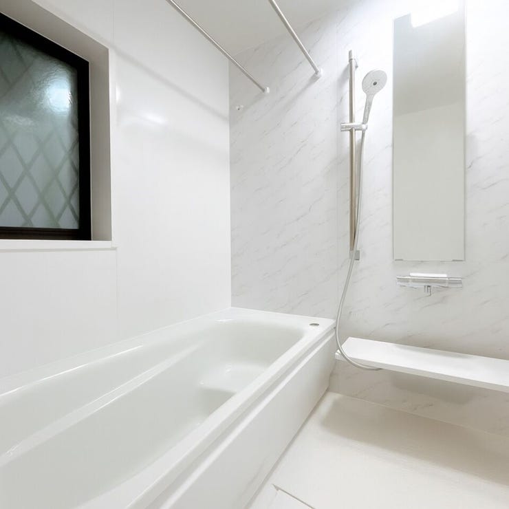 清潔感あふれる浴室で一日の疲れを癒せます。