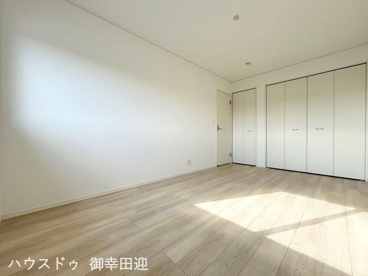 ■□■1階7.5帖洋室■□■心からリラックスできる静けさ、上質な眠りで、毎日をリセットします。明日への活力を養う空間です