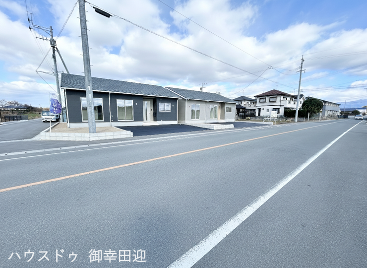 ■□■理想を叶える、新しい暮らしの舞台■□■高いデザイン性と機能性を兼ね備えた住まい。ここで、家族の新しい物語が始まります