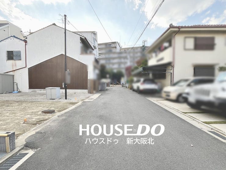---周辺環境---
■久宝寺小学校・・・徒歩6分
■久宝寺中学校・・・徒歩7分
■スーパー・・・徒歩5分
■コンビニ・・・徒歩7分