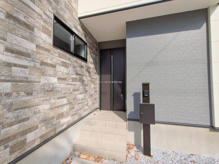 ◎玄関ポーチ:2号棟(2/13撮影)