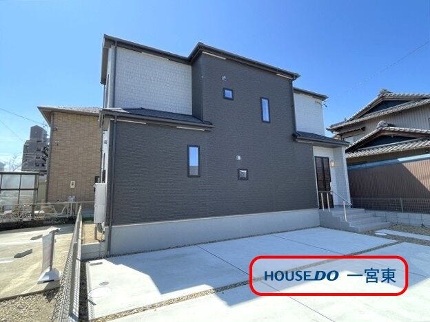 【外観】
4LDK 、
名鉄犬山線 「江南」 駅 徒歩15分、
学区:古知野南小学校 徒歩9分、西部中学校 徒歩19分
*お気軽にお問い合わせください*