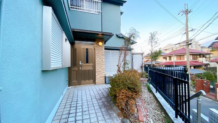 あたたかな陽が差し込む日当り良好の立地です。