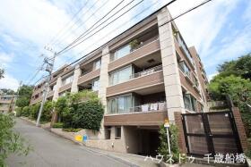 世田谷区岡本３丁目